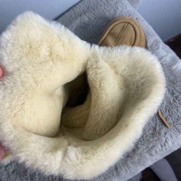 KORS Michael Kors Tan Winter Boots - Picture 2 of 15